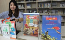 Tặng ấn phẩm Tuổi Trẻ cho thư viện Đài Bắc