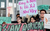 Người Mỹ gốc Việt biểu tình phản đối United Airlines