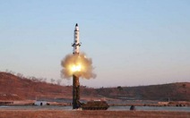 ​Triều Tiên bất ngờ bắn tên lửa đạn đạo
