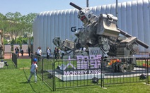 ​Robot khổng lồ Trung Quốc thách đấu với robot Mỹ
