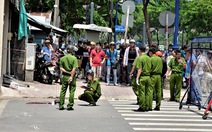 Hai thanh niên đâm nhau gục trước cây xăng đường Bến Vân Đồn