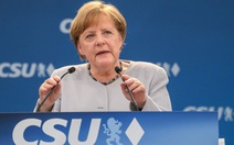 Bà Merkel: Ông Trump phải được tôn trọng như một tổng thống