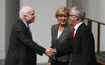 Thượng nghị sĩ McCain: Úc hãy ở cùng Mỹ!