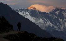 Nepal đo lại Everest sau động đất