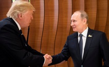 Ông Trump bắt tay ông Putin như thế nào