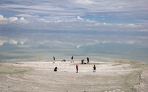 ​Bí ẩn về mức phóng xạ tia cực tím quanh vùng hồ nước mặn Urmia