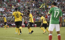 Tuyệt phẩm đá phạt giúp Jamaica loại Mexico ở bán kết Gold Cup