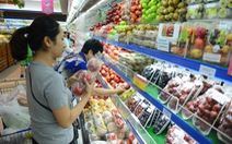 Người Việt 'rót tiền' mua trái cây ngoại