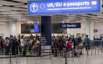 ​Người nhập cư vào Anh giảm xuống mức thấp nhất trong ba năm