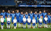 Ý phơi áo trước Argentina, Hà Lan gục ngã trước Anh