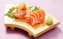 Người Nhật không mời ăn... cá hồi sống