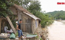 Sạt lở đất sau mưa lũ, 23 hộ dân Nghệ An phải di dời