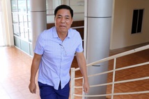 Ông Trần Mạnh Hùng “bay” ghế chủ tịch CLB Hải Phòng, ông Hoàn “pháo sáng” có thể tiếp quản