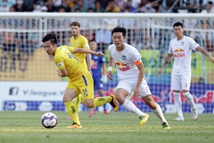 HLV Kiatisak gián tiếp giúp ông Park