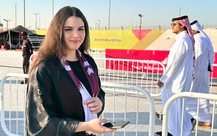 Video: Phụ nữ và trẻ em Qatar đến sân cổ vũ đội chủ nhà World Cup