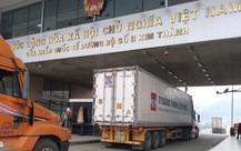 Hơn 100 xe chở hàng hóa của Việt Nam bị giữ ở Trung Quốc