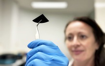 Tạo ra vật liệu mới có gai nano, có thể tiêu diệt 96% vi rút