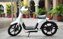 Honda Cub E giá hơn 20 triệu đồng tại Việt Nam: Kết nối smartphone, chạy 65km mỗi lần sạc