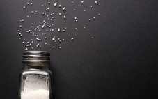 Phát hiện 'nhân tố X' giúp giảm ăn muối