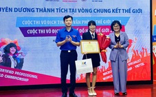 Khen thưởng các 'đại sứ' Việt Nam thi vô địch tin học, thiết kế đồ họa thế giới