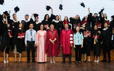 Học tại Việt Nam, nhận bằng thạc sĩ Tesol Hoa Kỳ