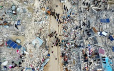 Tin tức thế giới 8-2: Thời gian cứu hộ nạn nhân động đất cạn dần; Dự báo Nga phản công lớn