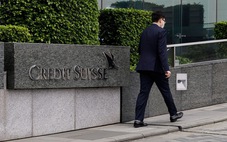 Nhà đầu tư trái phiếu Credit Suisse phẫn nộ khi mất trắng 17 tỉ USD