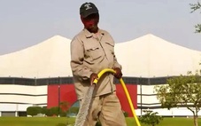 Sau World Cup, nhiều lao động nhập cư còn mắc kẹt tại Qatar