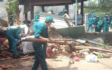 Giúp hơn 150 hộ dân ở Nhơn Trạch dọn dẹp lại nhà sau mưa lớn