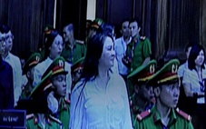 Sáng nay 21-9, bà Nguyễn Phương Hằng cùng 4 đồng phạm ra tòa