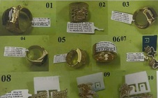 Truy tìm vật chứng trong vụ cướp tiệm vàng ở Cam Ranh