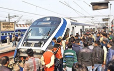 Thế giới làm đường sắt tốc độ cao ra sao - Kỳ 6: Vì sao Ấn Độ chọn tàu cao tốc Shinkansen Nhật?