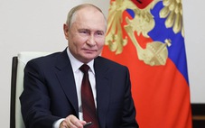 Tổng thống Putin làm gì vào sinh nhật thứ 72?