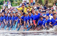 900 vận động viên tham gia tranh tài lễ hội đua ghe ngo