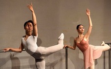 6 diễn viên ballet về nhà hát, sau một năm nghỉ cả 6