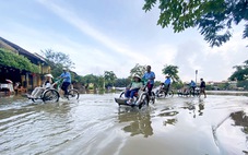 Mùa lụt thành sản phẩm du lịch độc đáo của Hội An