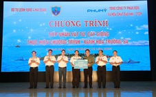 Phú Mỹ tặng cây giúp xanh hóa Trường Sa