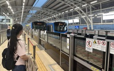 Metro số 1 hoạt động bình thường trở lại sau khi hệ thống an toàn điện kích hoạt vì sấm sét