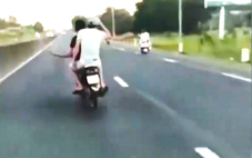 Đã tìm ra, xử phạt 2 thanh niên đánh võng xe máy trên quốc lộ 1