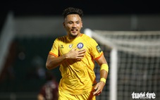 CLB Hà Nội bất ngờ chiêu mộ tiền vệ Việt kiều