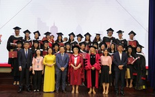Học tại Việt Nam, nhận bằng thạc sĩ TESOL đại học Hoa Kỳ
