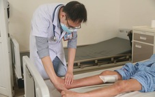 Đau và sưng chân cần loại trừ huyết khối tắc mạch chi nguy hiểm tính mạng