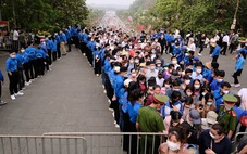 1.000 đoàn viên Phú Thọ làm hàng rào mềm chống ùn tắc trong ngày giỗ Tổ