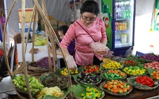 Tin tức sáng 16-4: Giá USD lên nữa; TP.HCM cảnh báo ngộ độc thực phẩm cao đến tháng 8