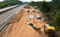 Cao tốc Cam Lộ - La Sơn sẽ có trạm dừng nghỉ tạm thời trước 30-4