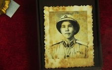 Cựu binh nghẹn ngào khi xem kỷ vật Huyền thoại Trường Sơn