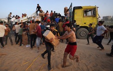 Israel bị tố không kích trại tị nạn làm chết 20 người