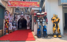 Chú rể thích siêu anh hùng, biến cổng cưới thành 'show room' robot khổng lồ