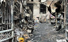 Cháy nhà trọ 3 tầng trong ngõ nhỏ Hà Nội, 14 người chết