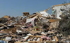 Bão và lốc xoáy tàn phá nhiều nơi ở Mỹ, ít nhất 15 người chết